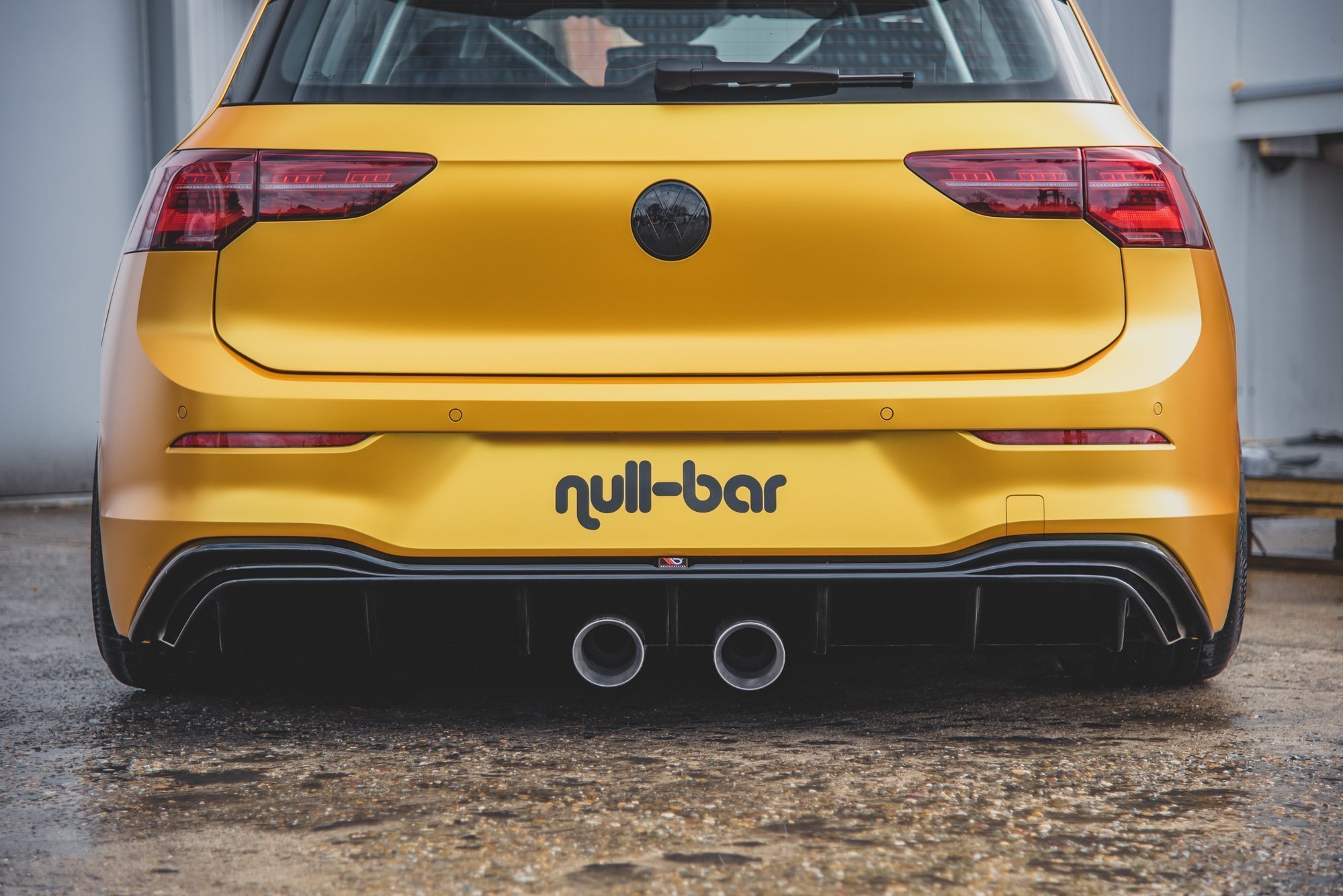 Diffusor Heck Ansatz für R32 LOOK mit Auspuff VW Golf Mk8