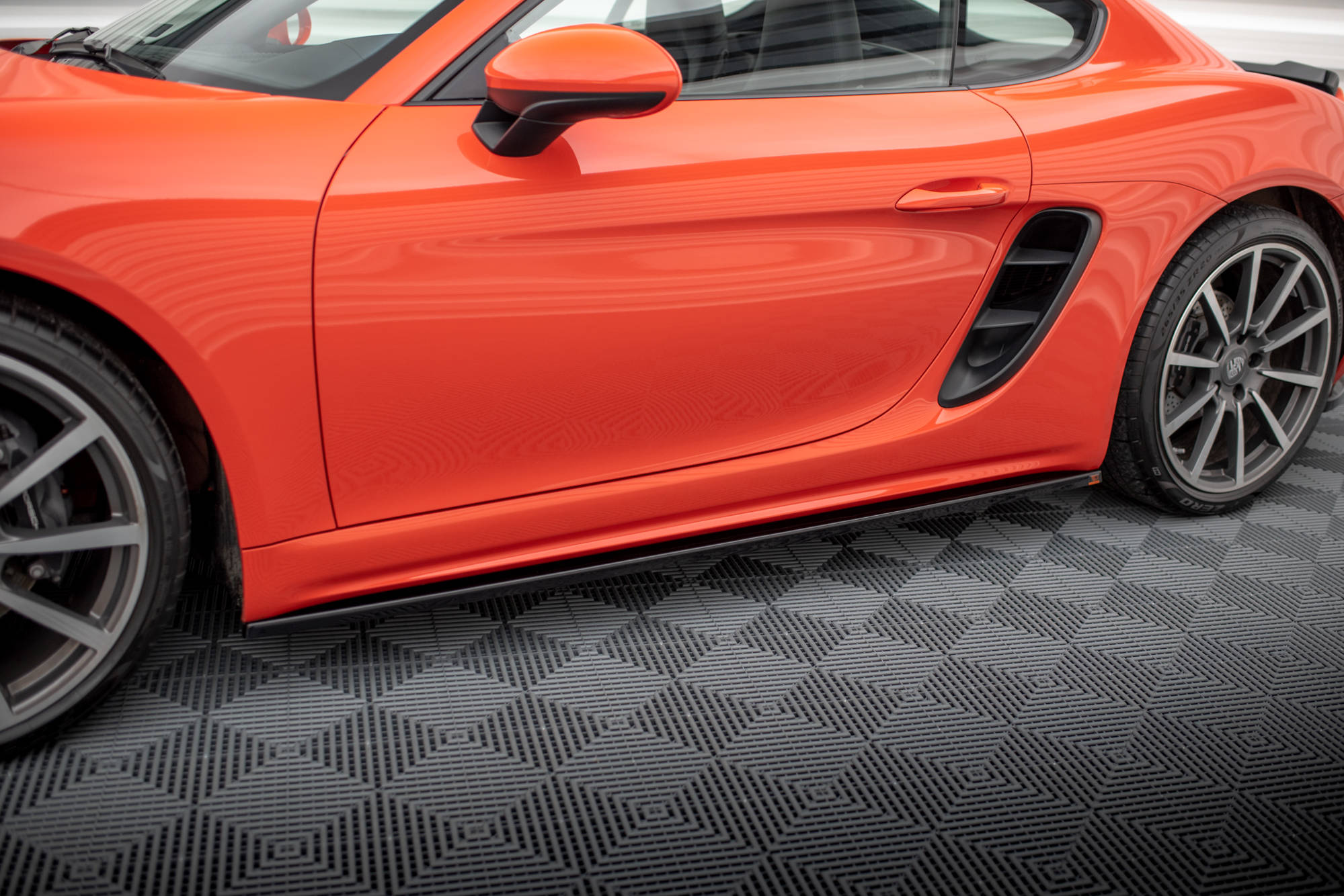 Street+ Seitenschweller Leisten passend für Porsche 718 Cayman 982c schwarz Hochglanz