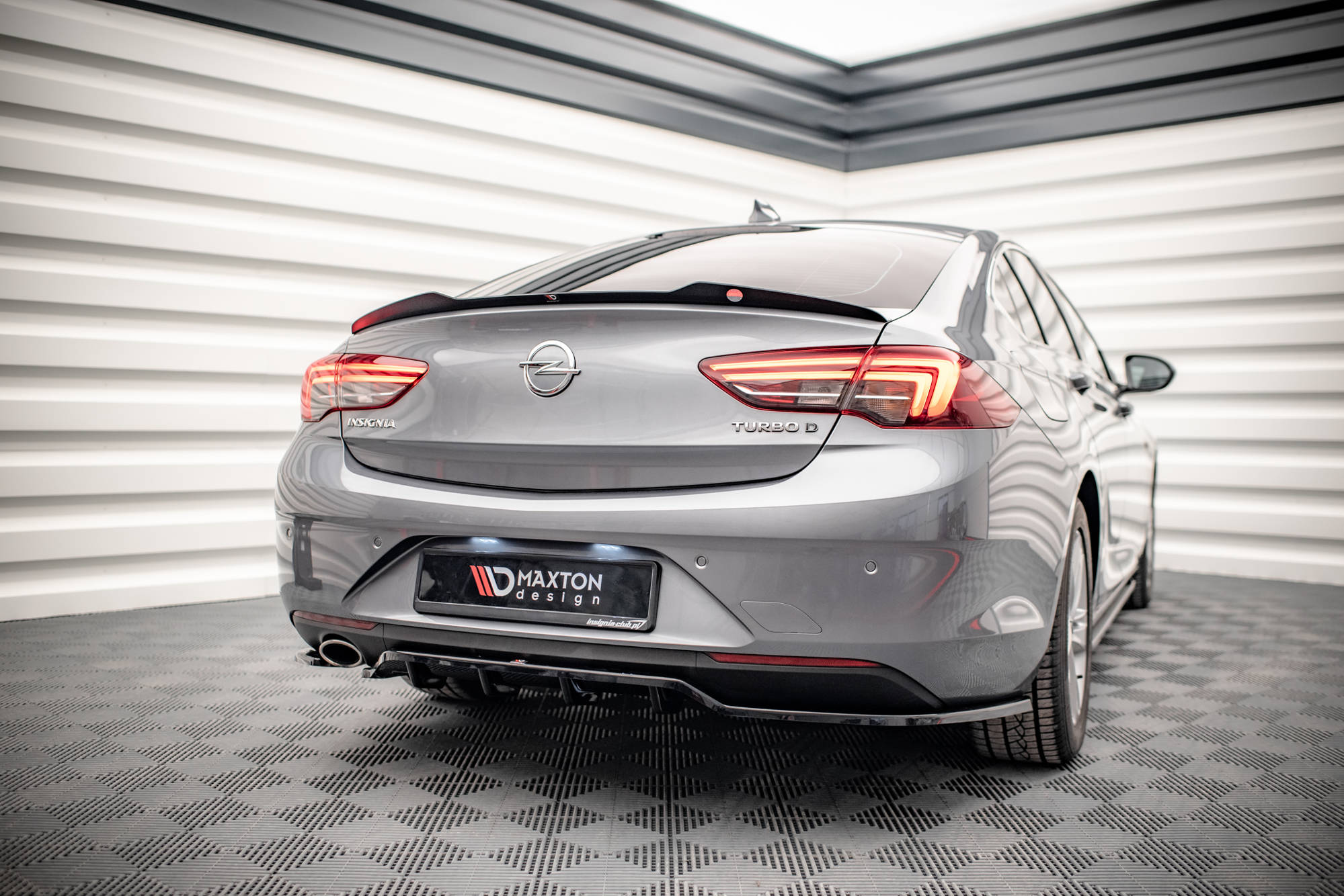 Heck Spoiler Aufsatz Abrisskante passend für Opel Insignia Mk2 schwarz Hochglanz
