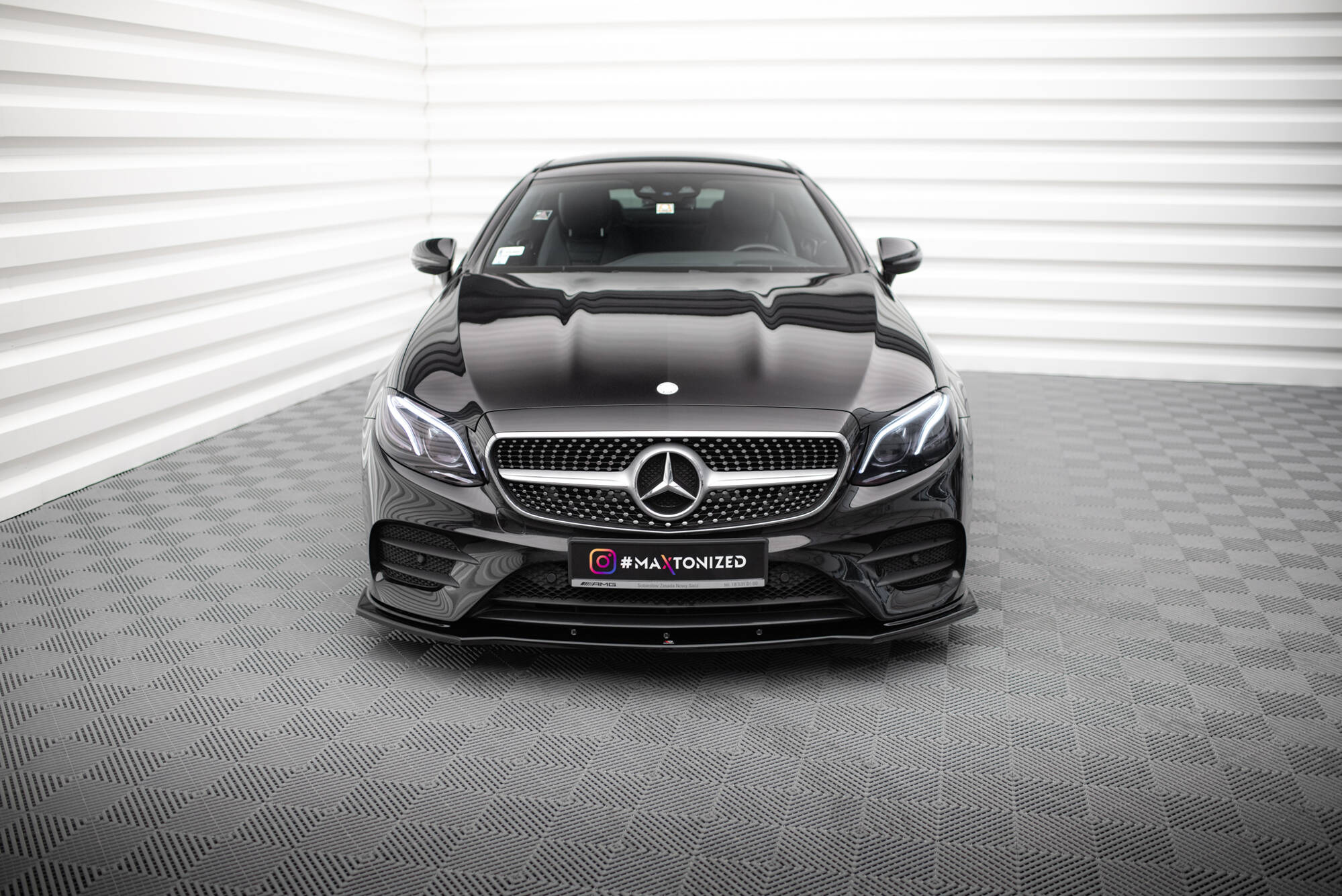 Front Ansatz V.1 für Mercedes-Benz E-Klasse W213 Coupe C238 / Cabriolet A238 AMG-Line / 53 AMG schwarz Hochglanz