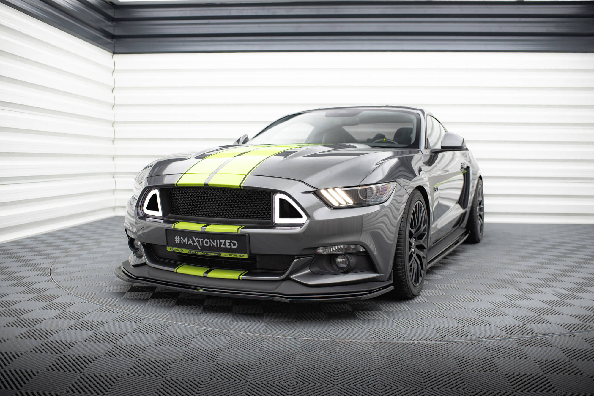 Street+ Spoilerlippe Front Ansatz passend für Ford Mustang GT Mk6 schwarz Hochglanz