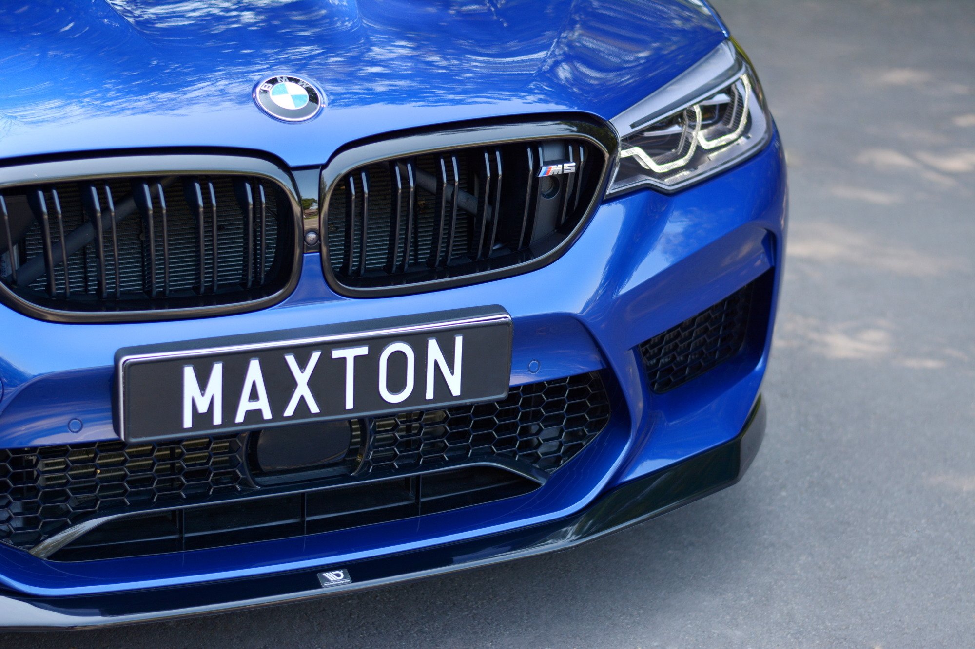 Front Ansatz V.1 für BMW M5 F90 schwarz Hochglanz