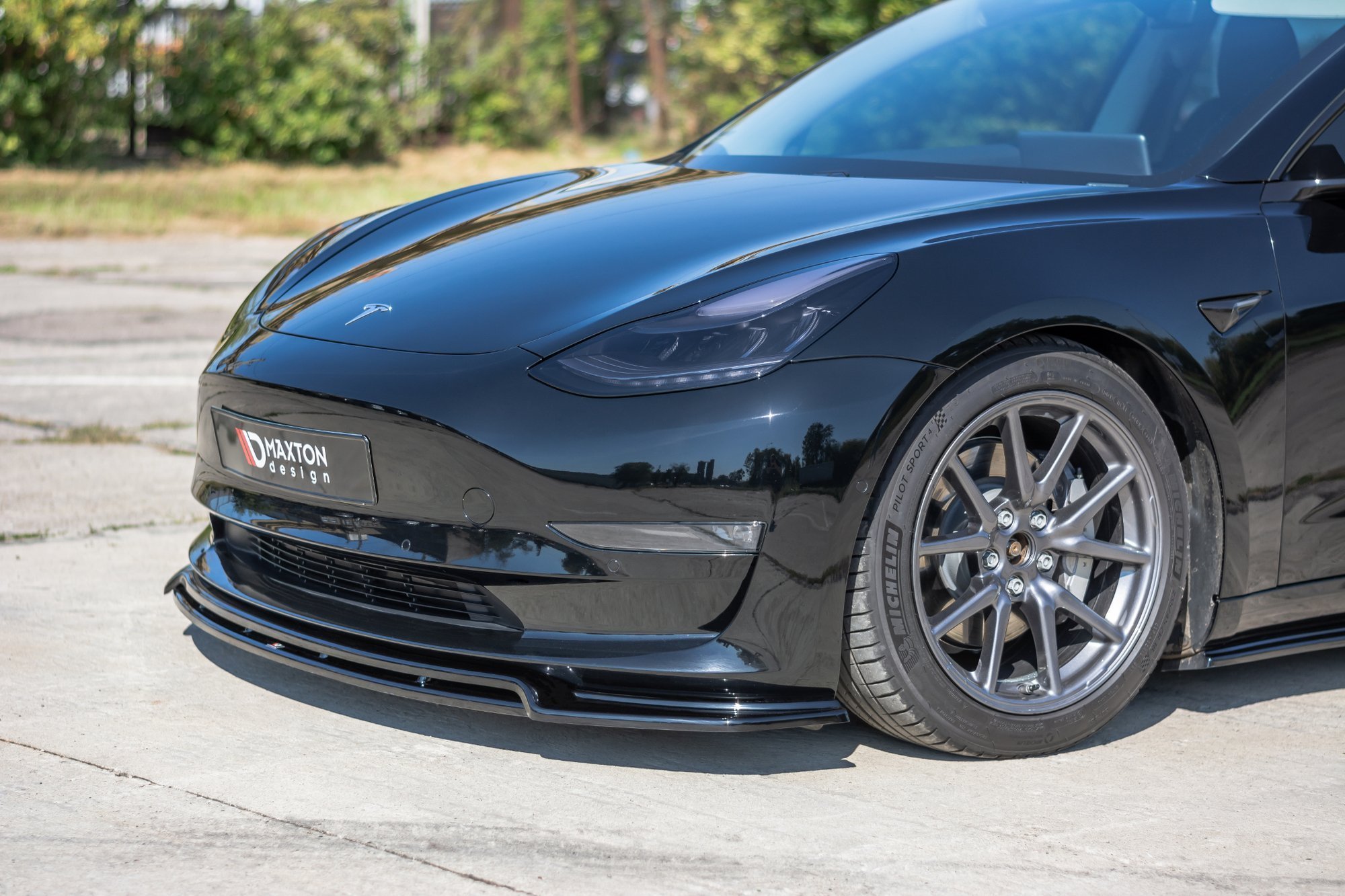 Frontlippe V.2 passend für Tesla Model 3 schwarz Hochglanz