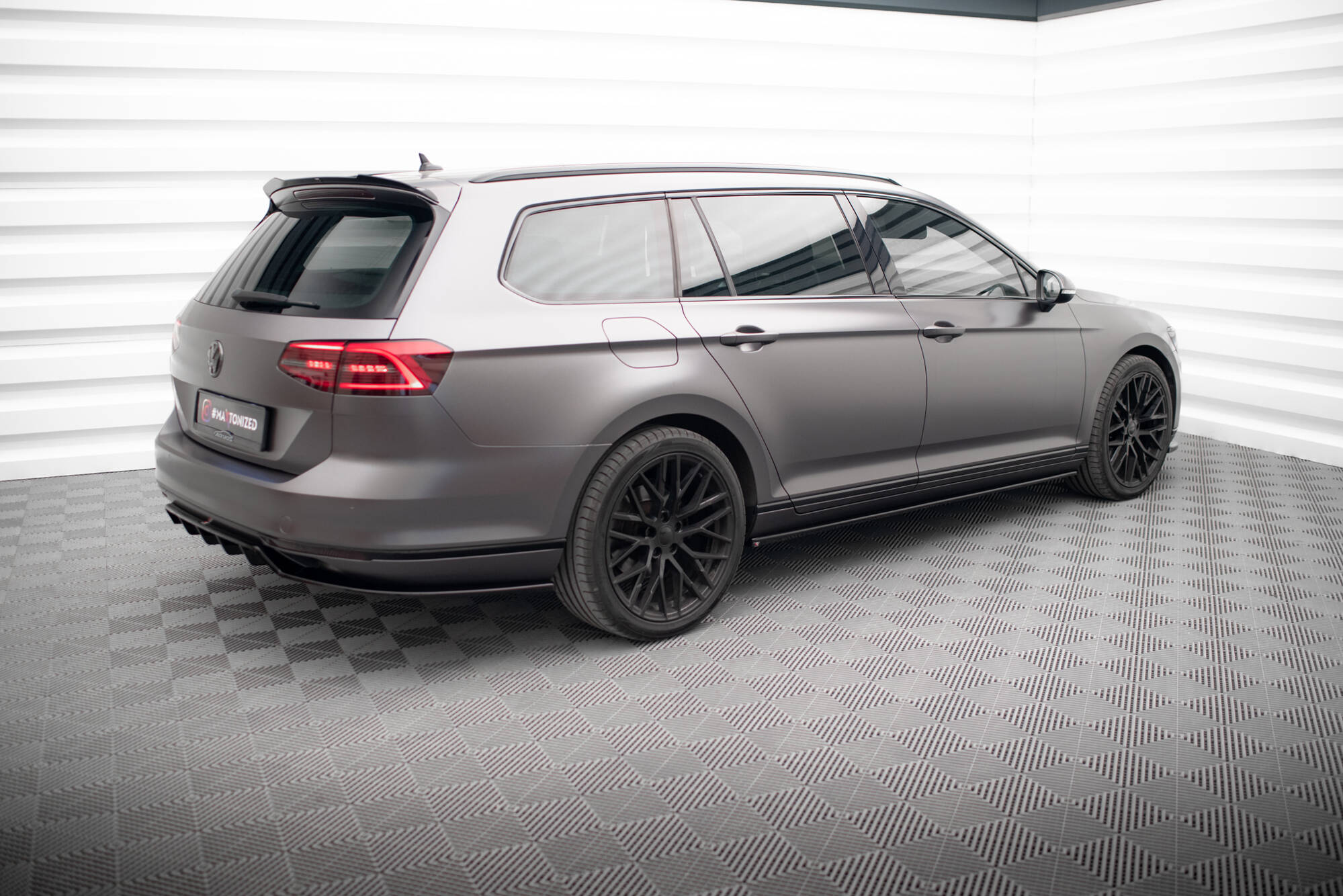 Diffusor Heckansatz passend für VW Passat R-Line B8 schwarz Hochglanz