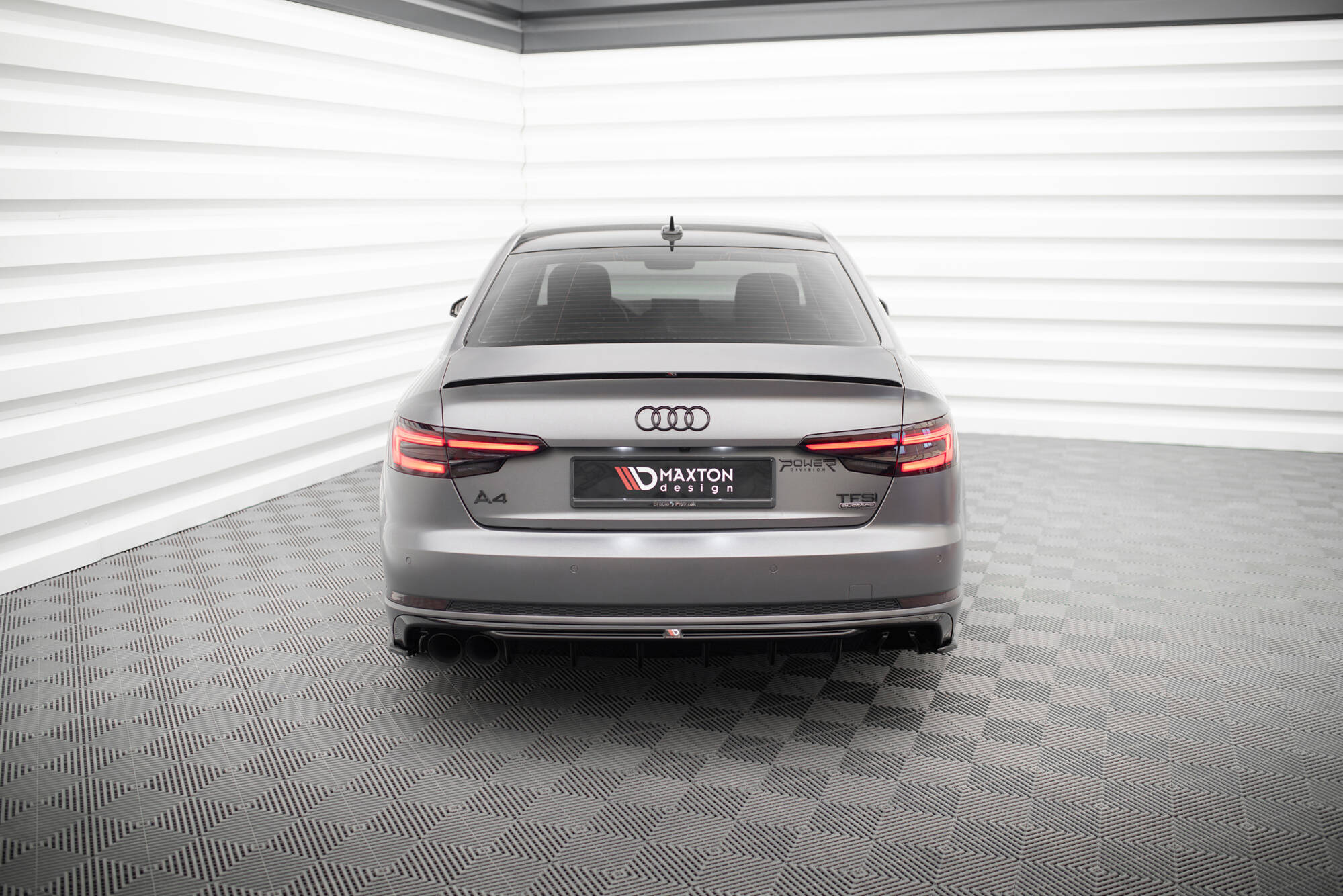 Street+ Heck Ansatz Diffusor V.1 passend für Audi A4 S-line B9 Doppelauspuff li. schwarz Hochglanz
