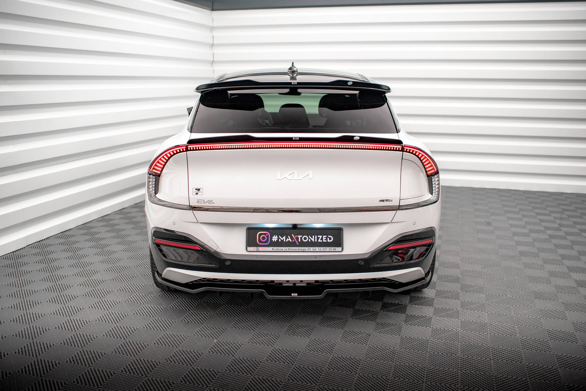 Oberer Heck Spoiler Aufsatz Abrisskante passend für Kia EV6 Mk1 schwarz Hochglanz