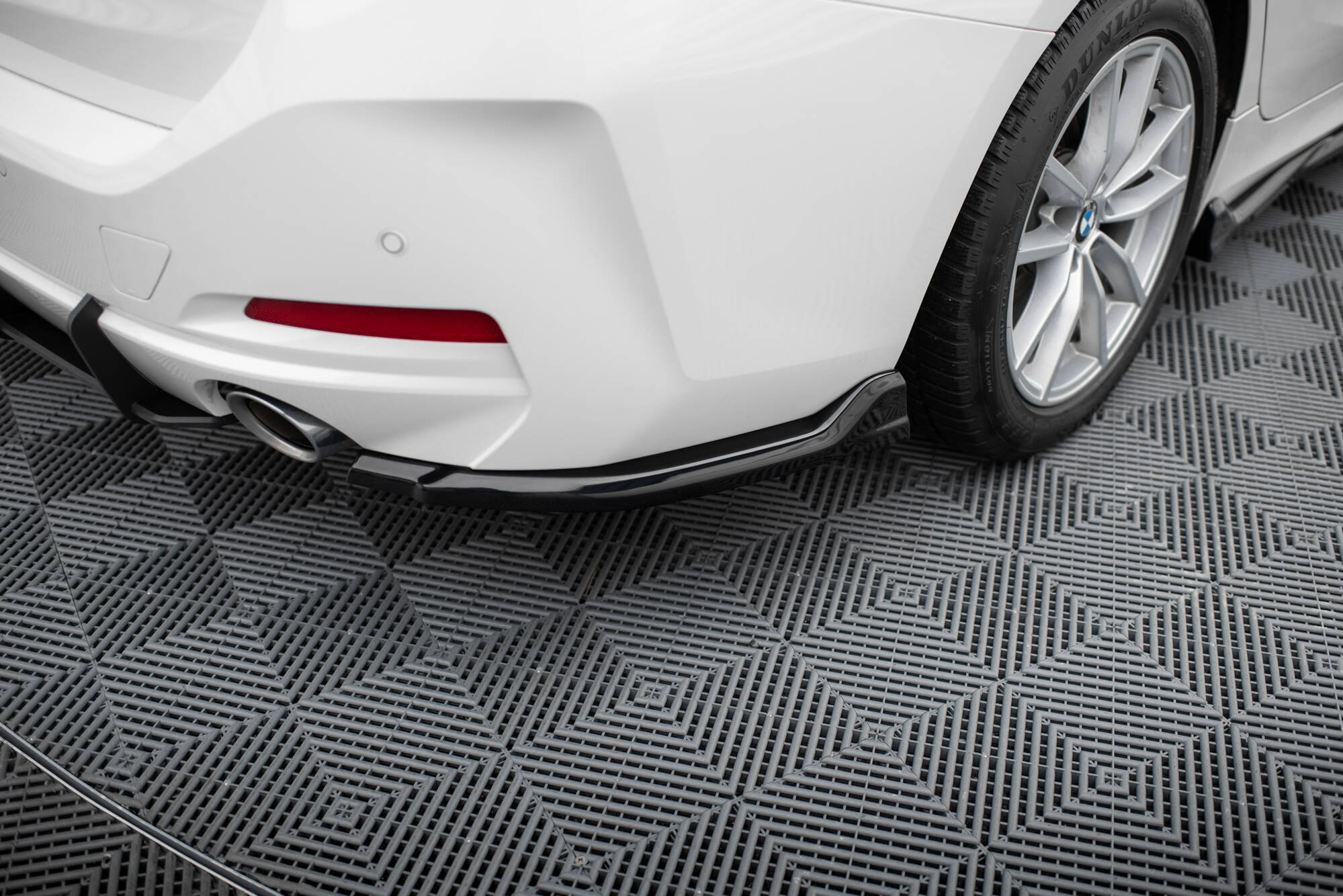 Street+ Heck Ansatz Flaps passend für BMW 3er Limousine / Touring G20 / G21 FL schwarz Hochglanz