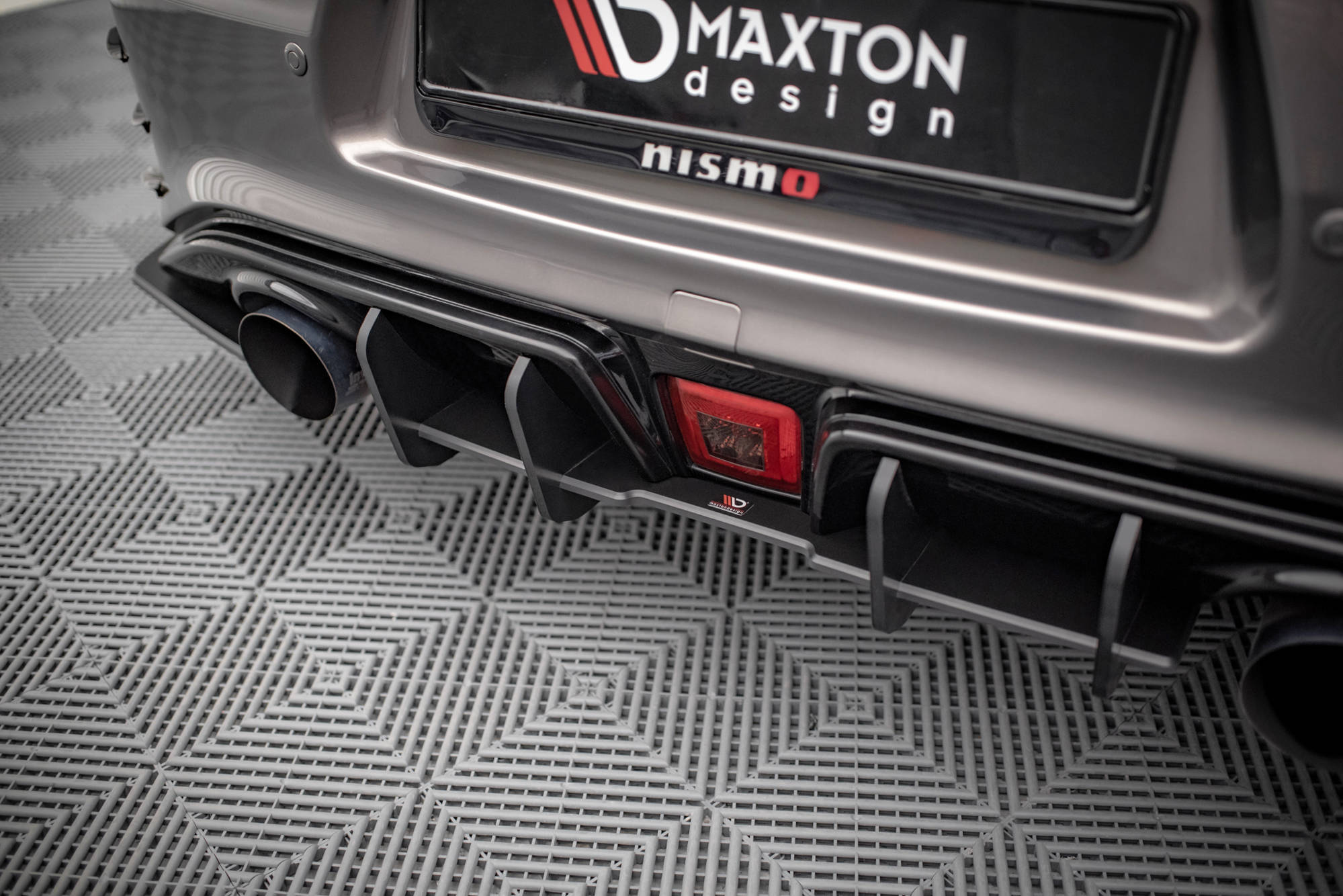Street Pro Heckschürze Heck Ansatz Diffusor passend für Nissan 370Z Nismo FL