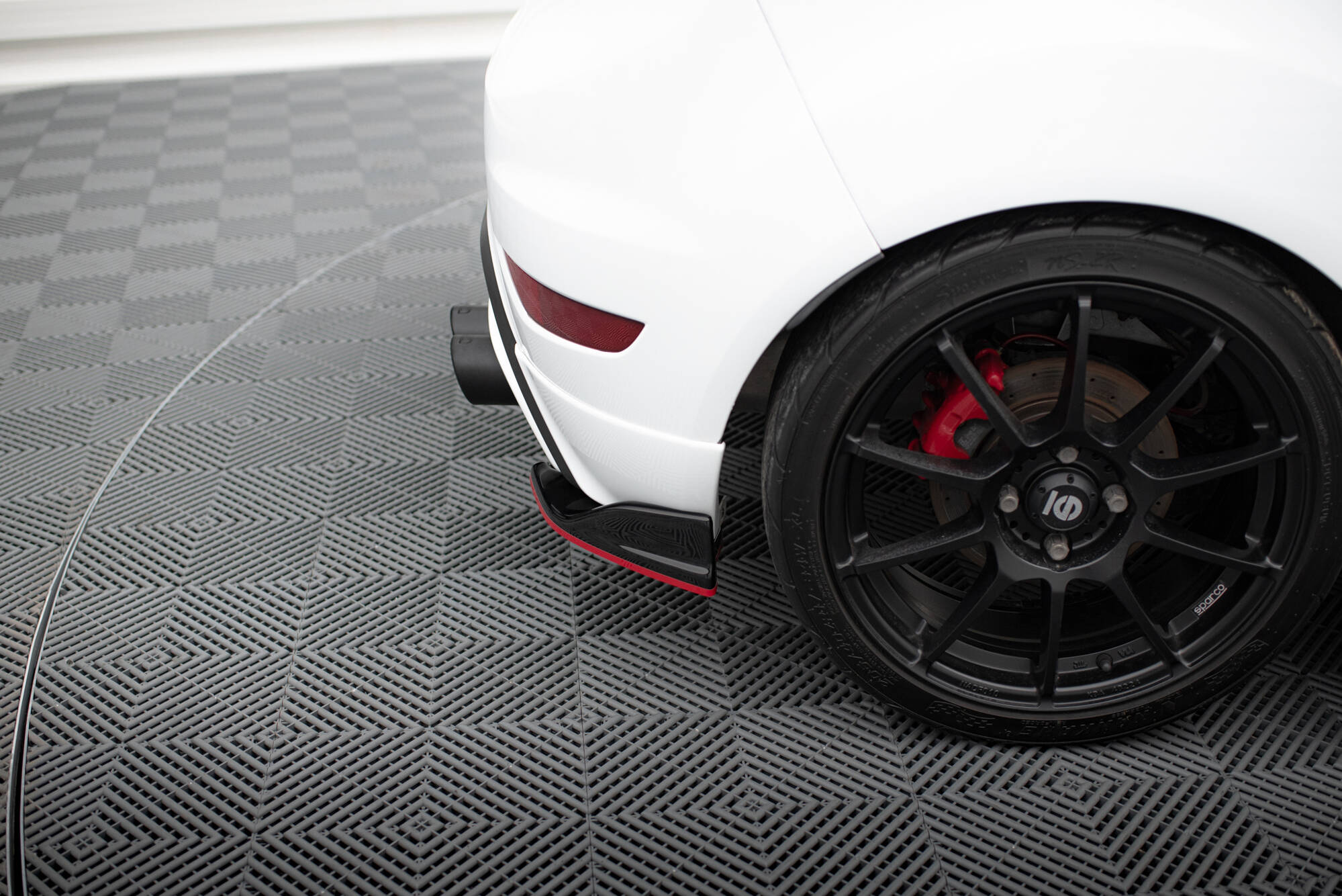 Street+ Heck Ansatz Flaps V.2 passend für Ford Fiesta ST Mk7 FL schwarz Hochglanz