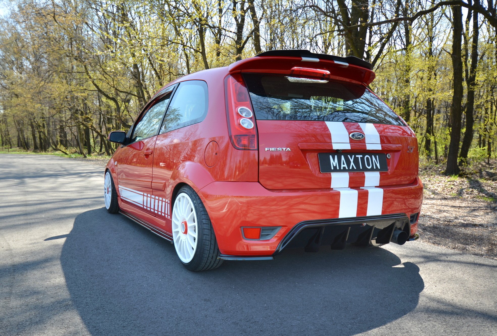 Diffusor Heck Ansatz für Ford Fiesta ST Mk6 schwarz Hochglanz