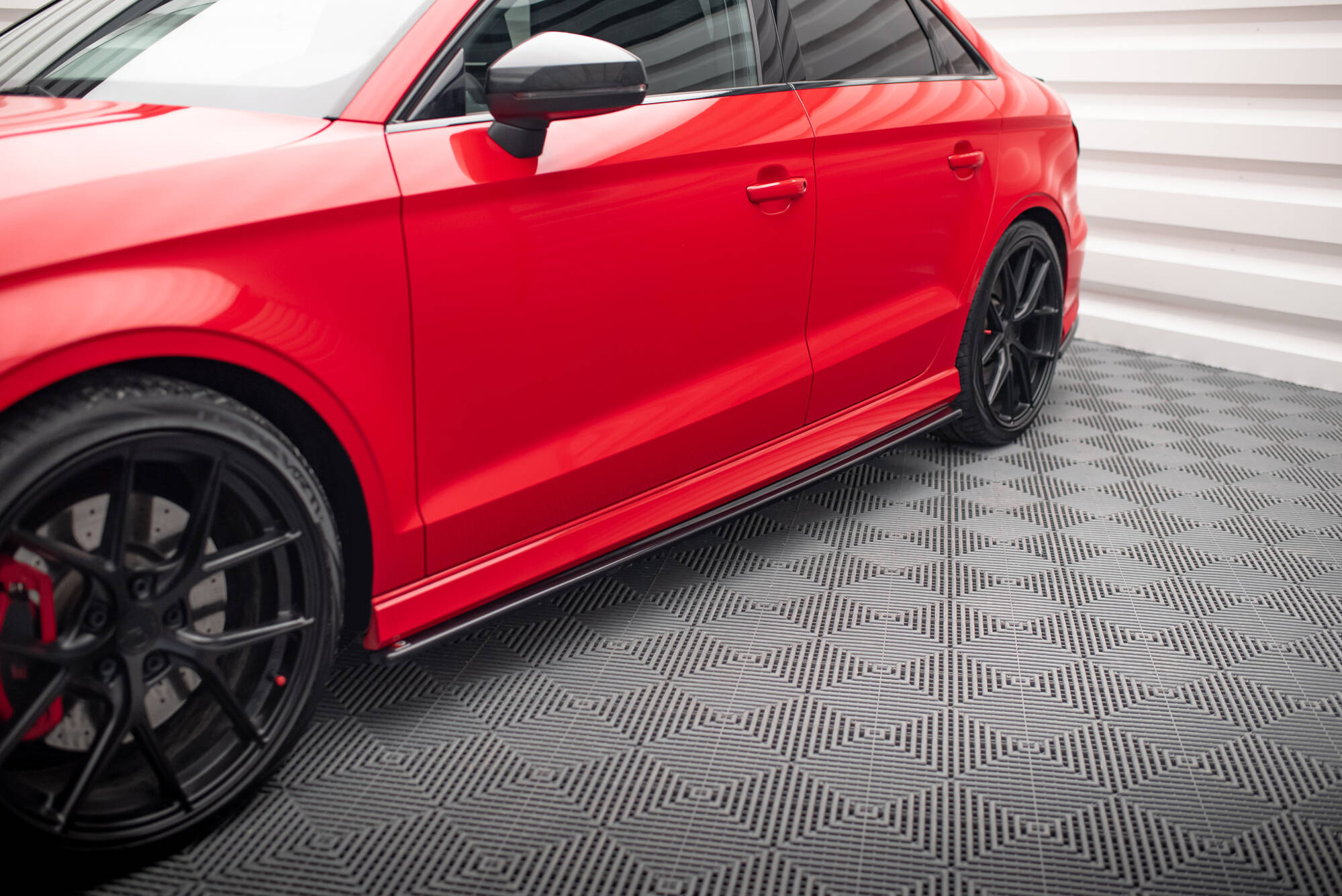 Seitenschweller Ansatz für V.1 für Audi S3 / A3 S-Line 8V / 8V FL Limousine schwarz Hochglanz