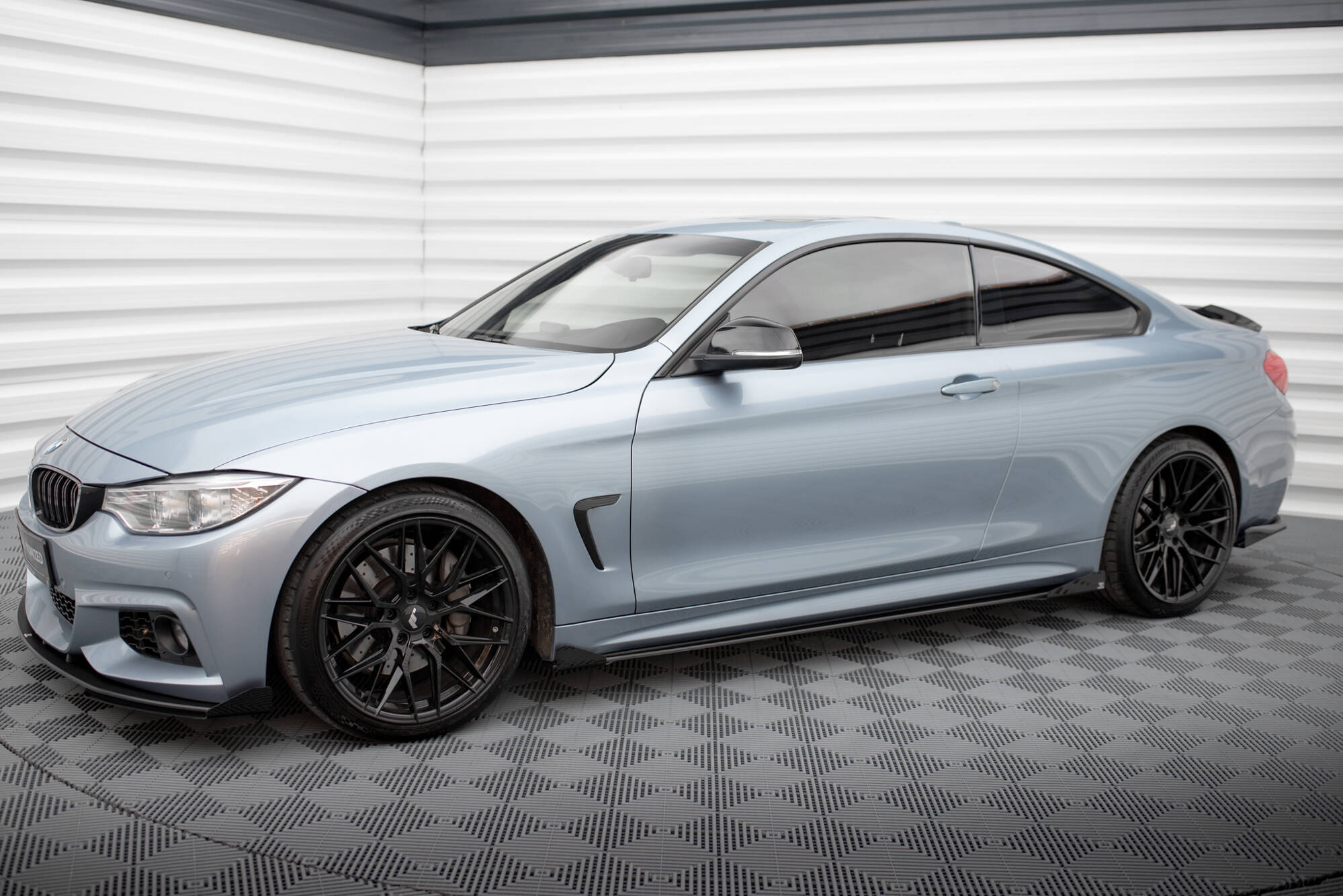 Street Pro Seitenschweller Leisten passend für BMW 4er Coupe M-Paket F32 rot+ Hochglanz Flaps