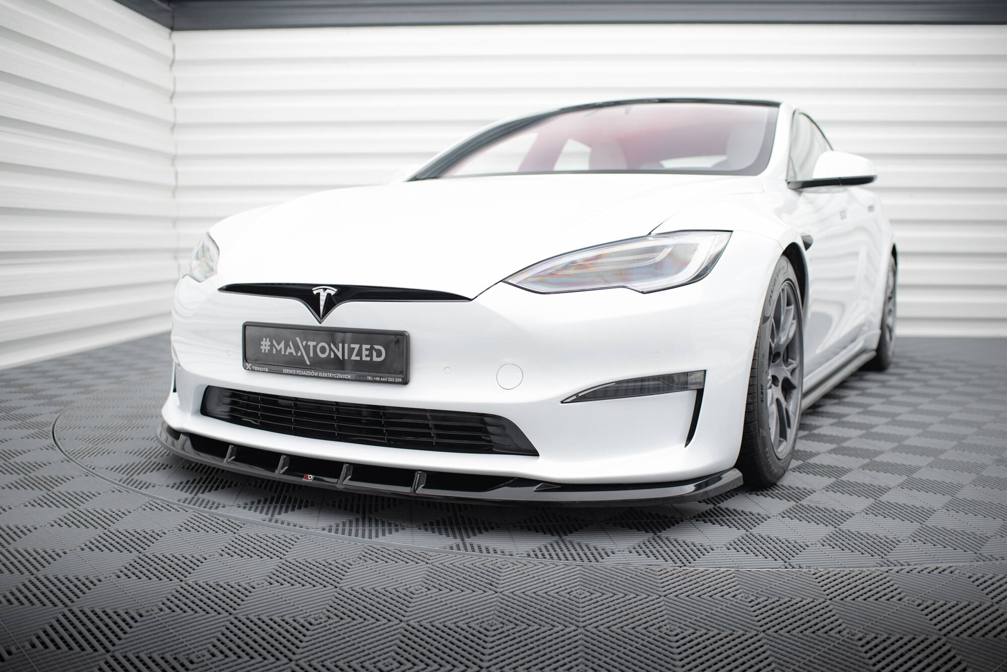Frontlippe V.3 passend für Tesla Model S Plaid Mk1 FL schwarz Hochglanz