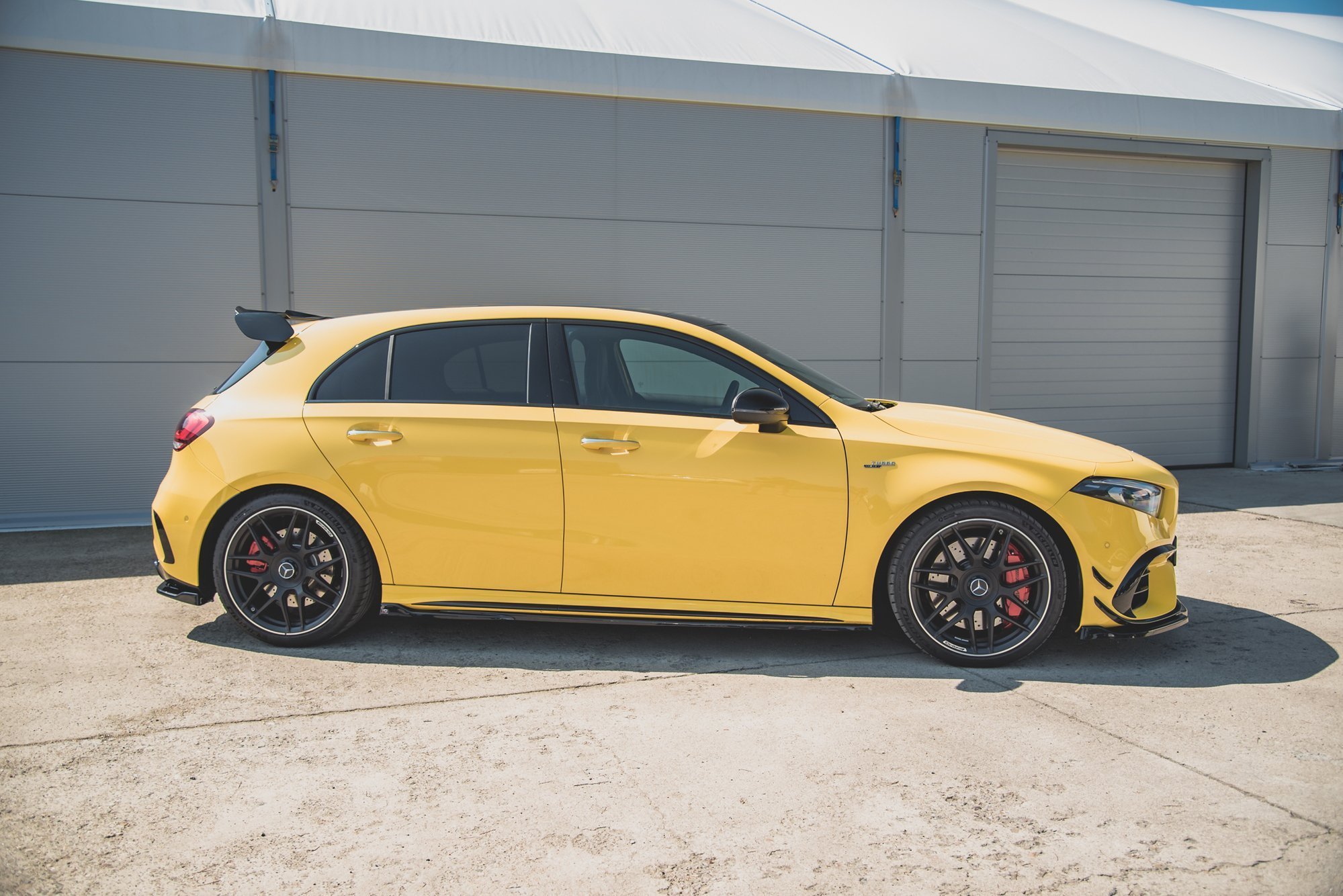 Street+ Seitenschweller Leisten passend für Mercedes-AMG A 45 S W177 schwarz Hochglanz
