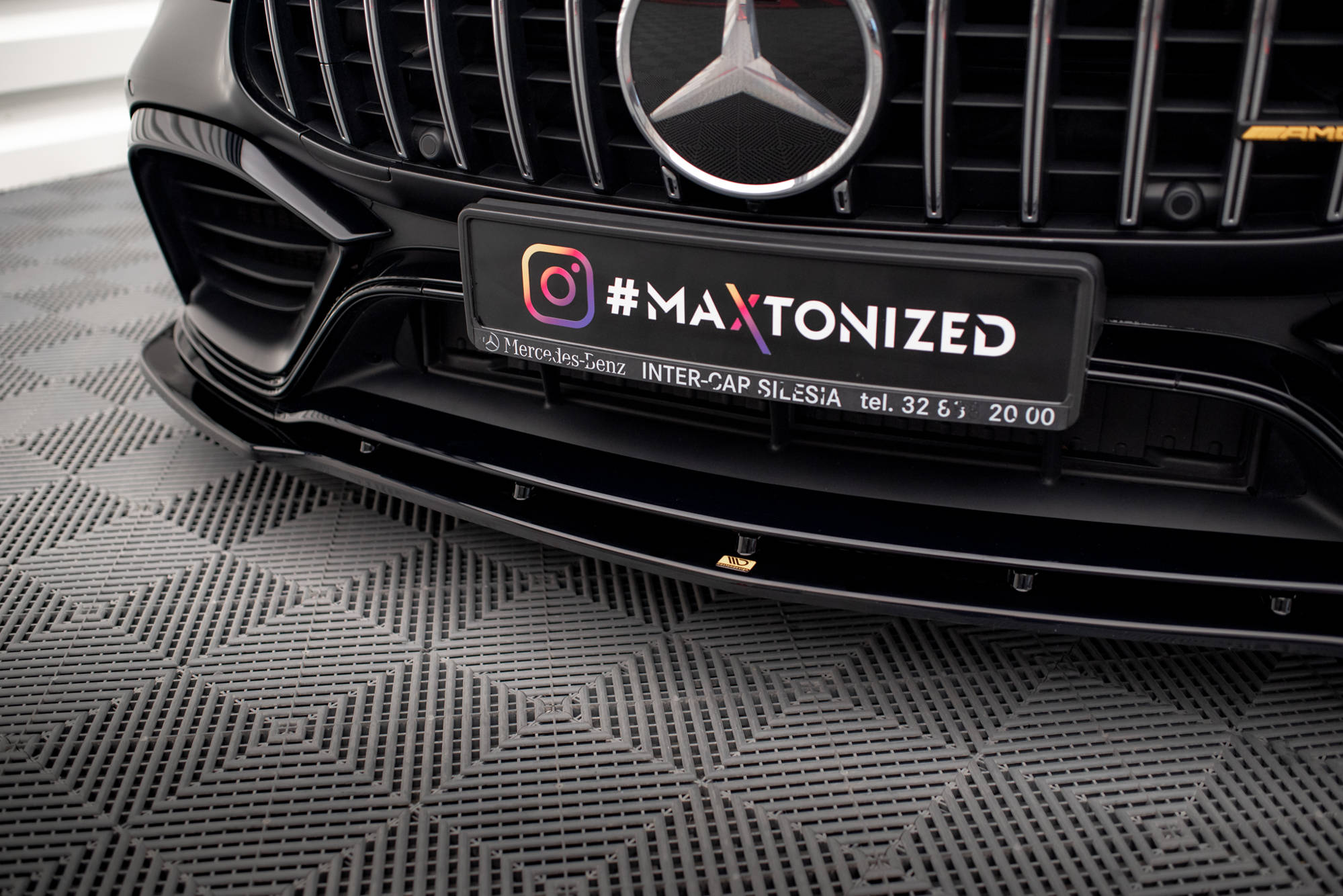 Front Ansatz V.2 für Mercedes-AMG GT 63S 4 Door Coupe Aero X290 schwarz Hochglanz
