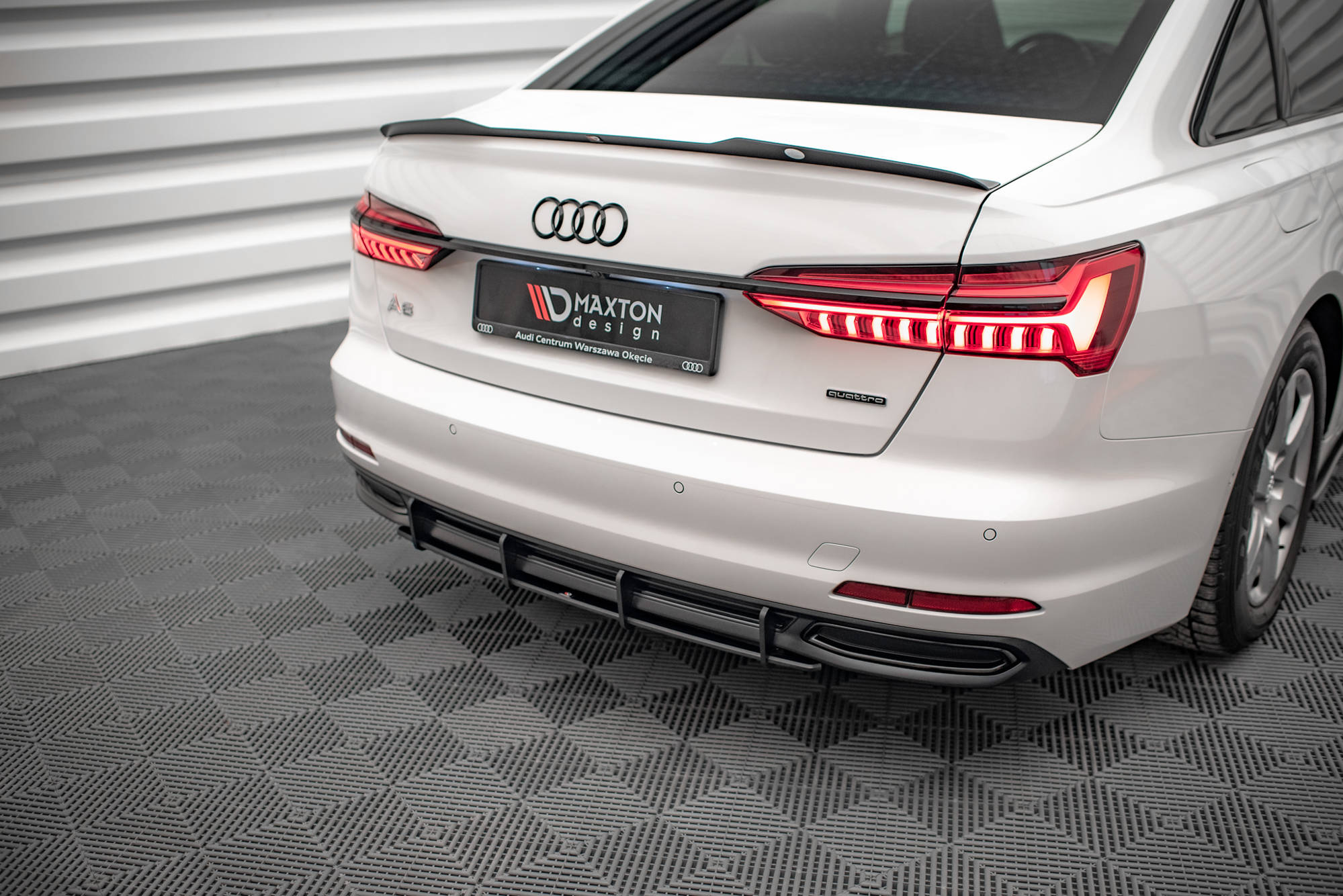 Street Pro Heckschürze Heck Ansatz Diffusor passend für Audi A6 C8 rot