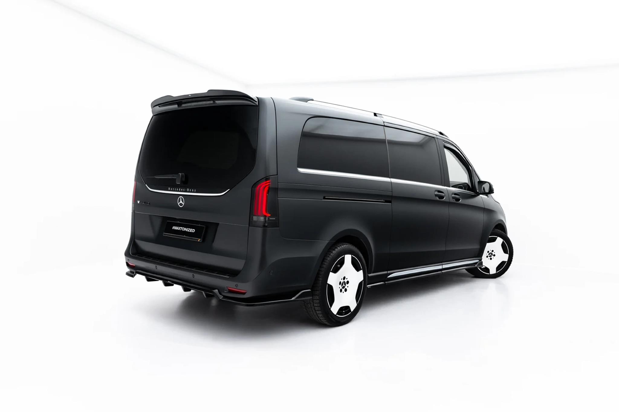 Street+ Mittlerer Diffusor RACE passend für Mercedes-Benz V AMG-Line W447 Facelift 2 schwarz Hochglanz
