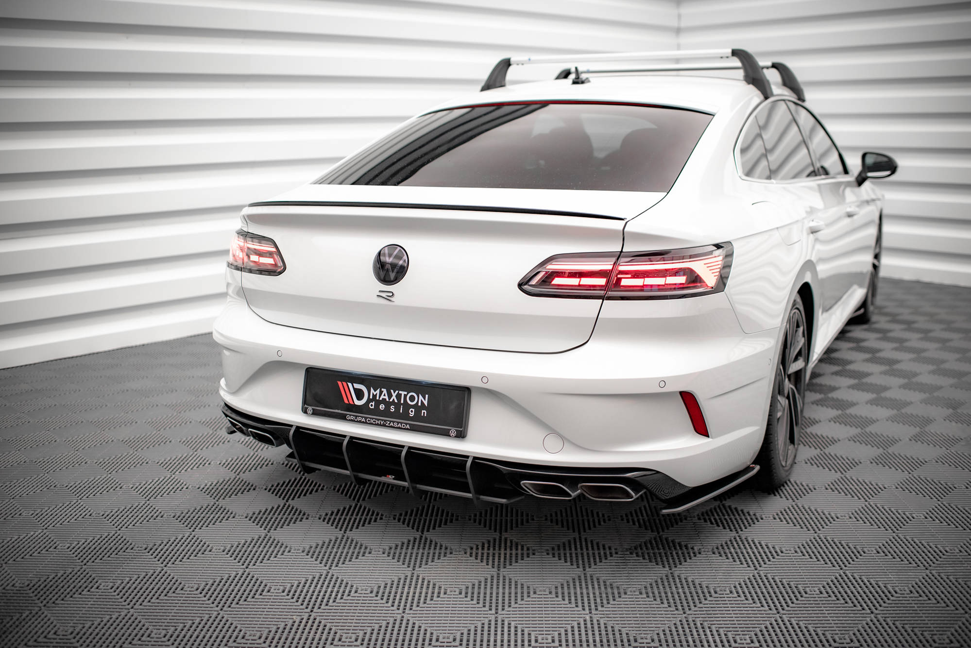 Street Pro Heckschürze Heck Ansatz Diffusor passend für VW Arteon R rot