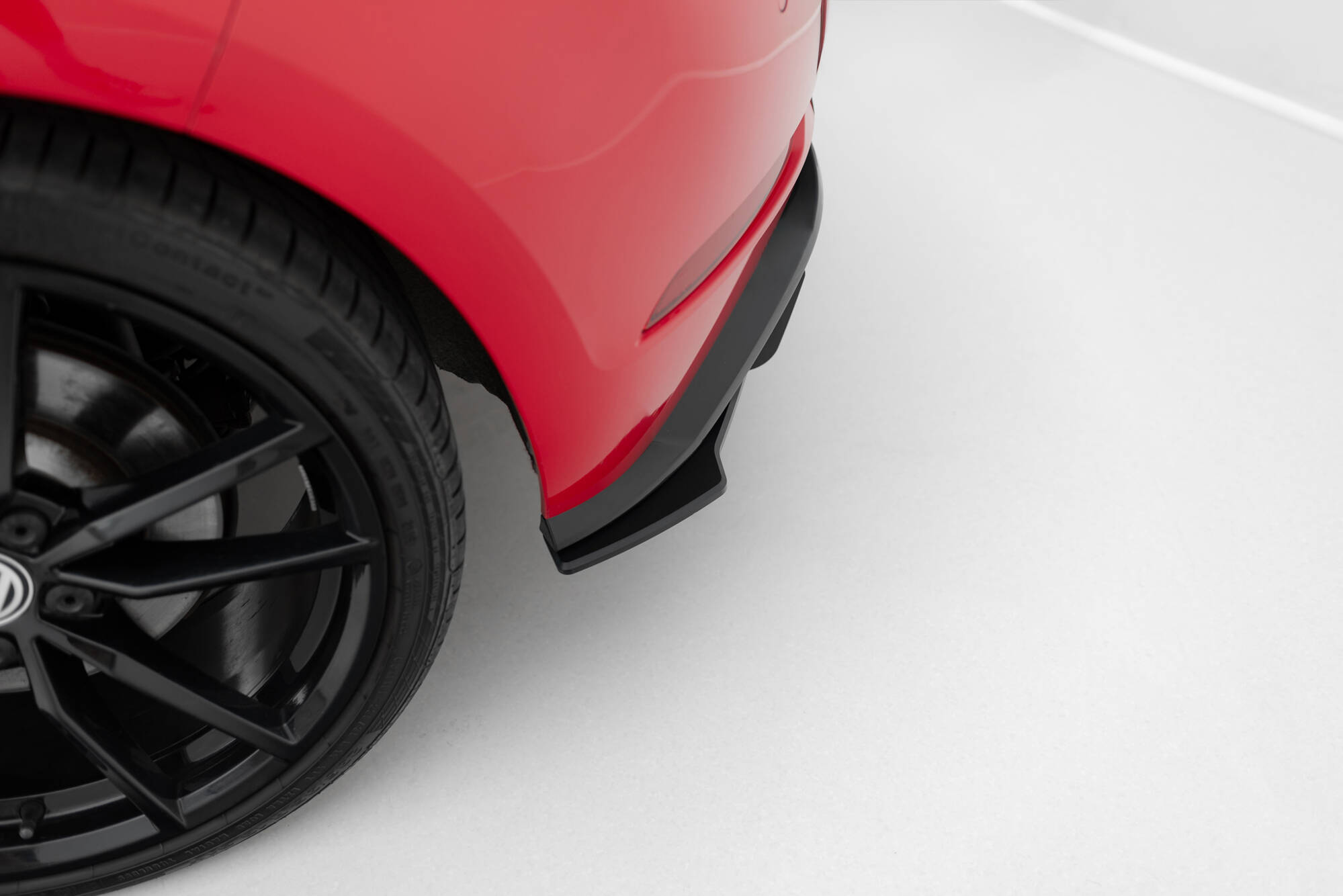 Street Pro Heck Ansatz Diffusor + Flaps passend für VW Golf 7 R FL schwarz-rot