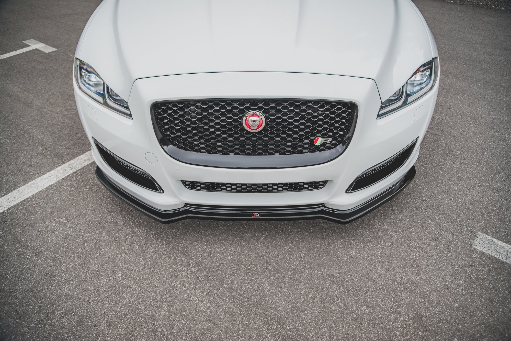 Front Ansatz für Jaguar XJ R-Sport X351 Facelift schwarz Hochglanz
