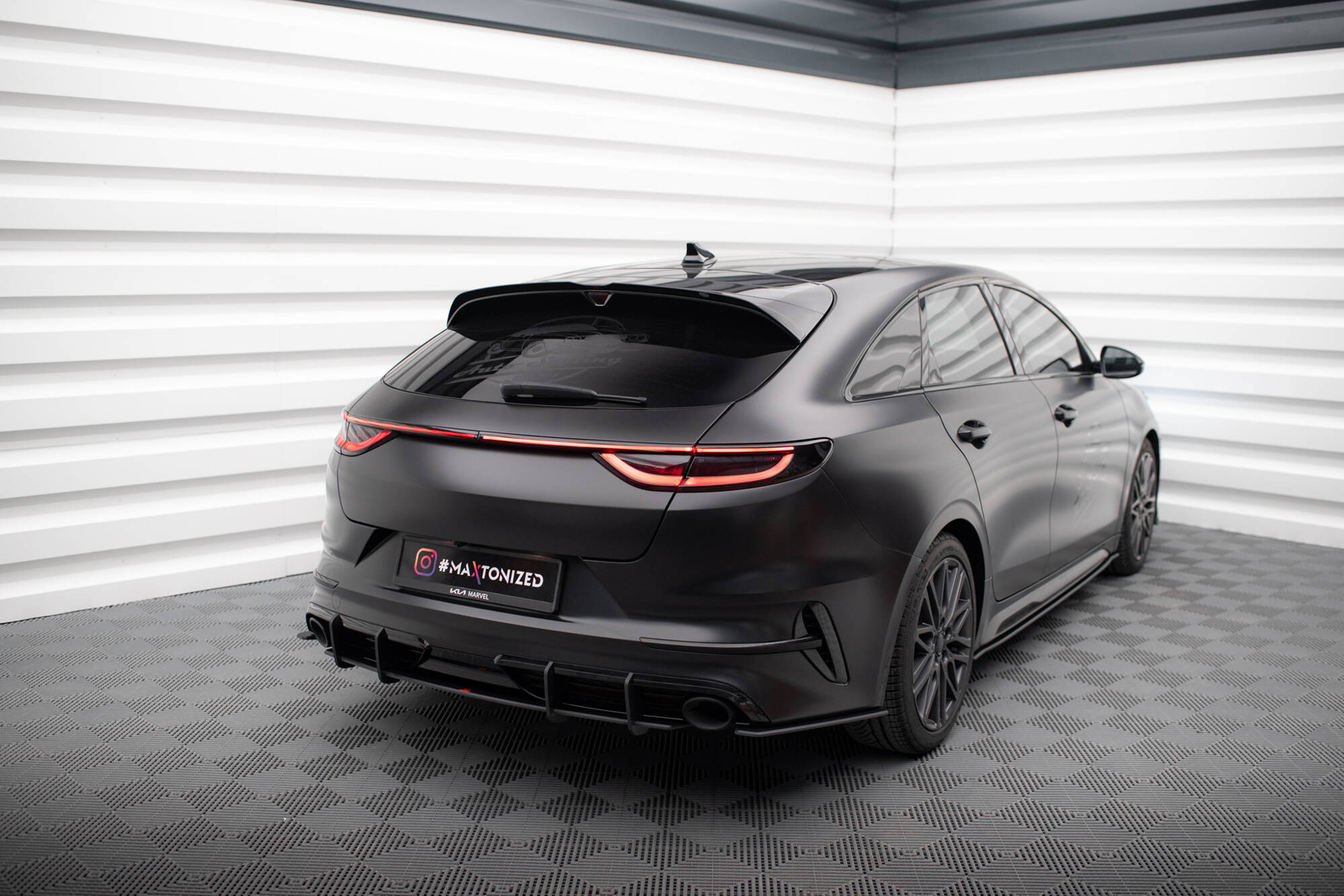 Street Pro Heck Ansatz Flaps passend für Kia Proceed GT Mk1 FL rot