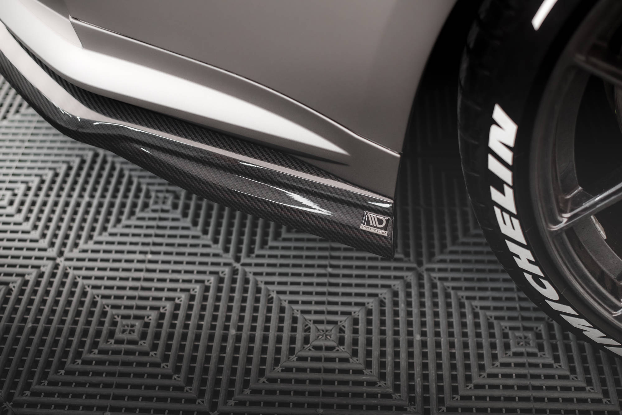 Carbon Fiber Heck Ansatz Flaps passend für BMW M4 G82 / G82 FL