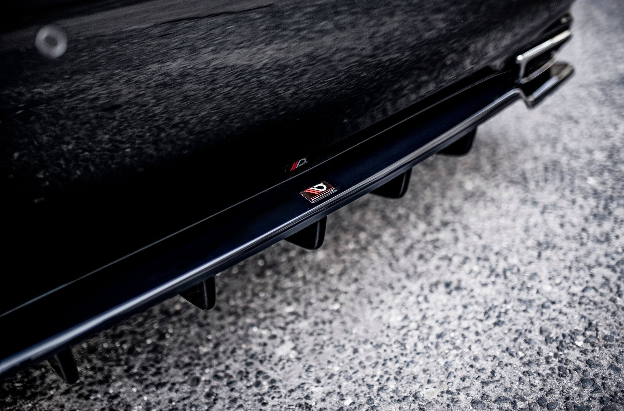 Mittlerer Cup Diffusor DTM Look Heck Ansatz für Lexus LS Mk4 Facelift schwarz Hochglanz