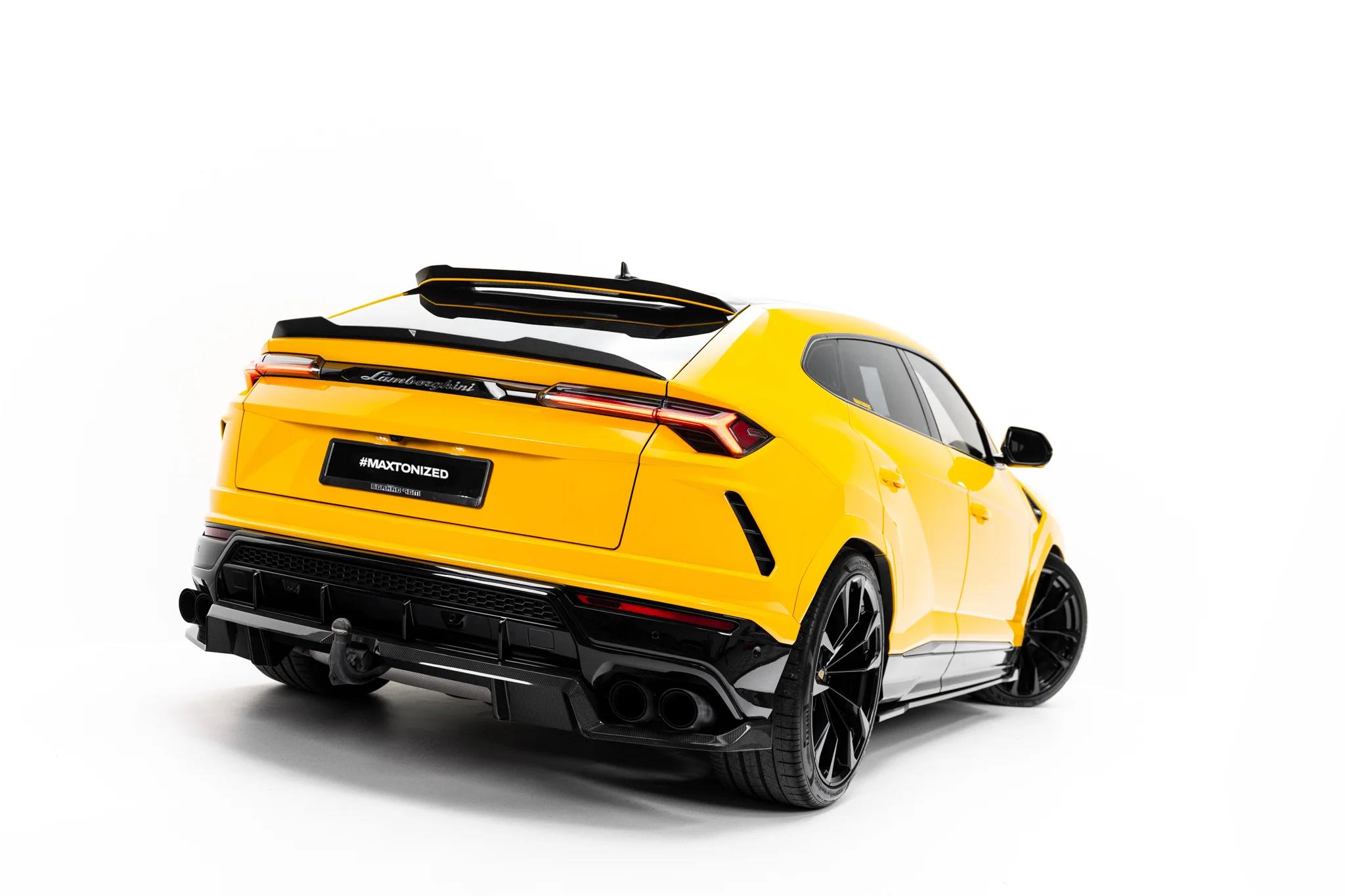 Prepreg Carbon Fiber Rear Splitter (mit einem vertikalem balken) Lamborghini Urus Mk 1