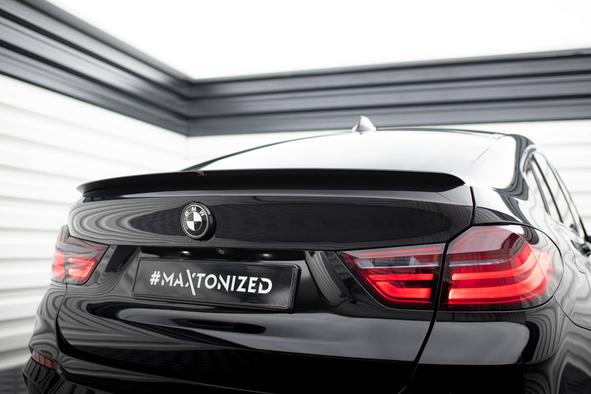 Spoiler CAP für BMW X4 M Paket schwarz Hochglanz